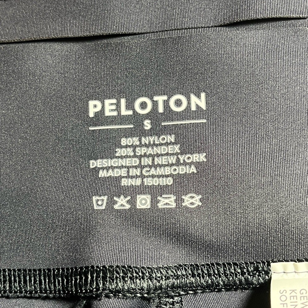Peloton Black Crop Leggings with Logo, size small - Picture 5 of 7